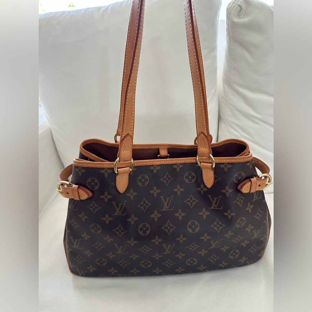 Louis Vuitton Mezzo Bag